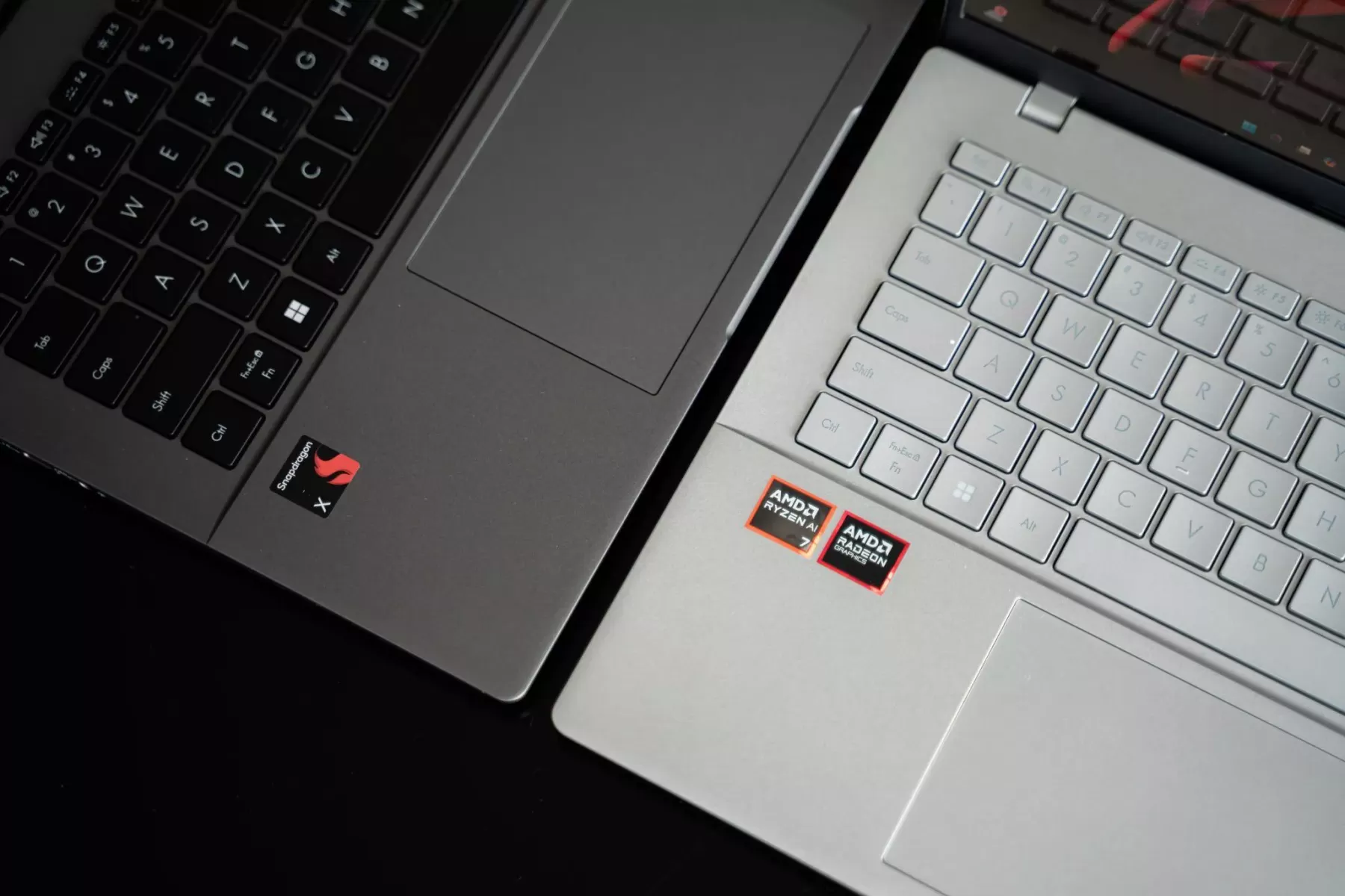Laptop chip Snapdragon khác gì Intel và AMD?